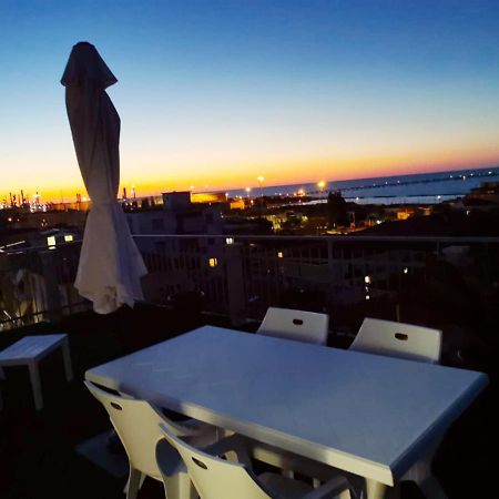 ファルコナーラ・マリッティマLa Terrazzaアパートメント エクステリア 写真